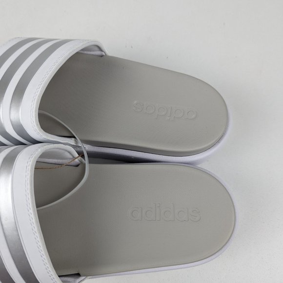 Women's Adidas Adilette Platform Slides Cloud White / Zero Metalic / Grey One - Picture 4 of 8
